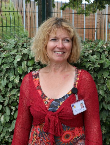 Claire de Hadjetlache, assistante sociale à la MSA du Languedoc, sur les sites de Lunel et Mauguio.