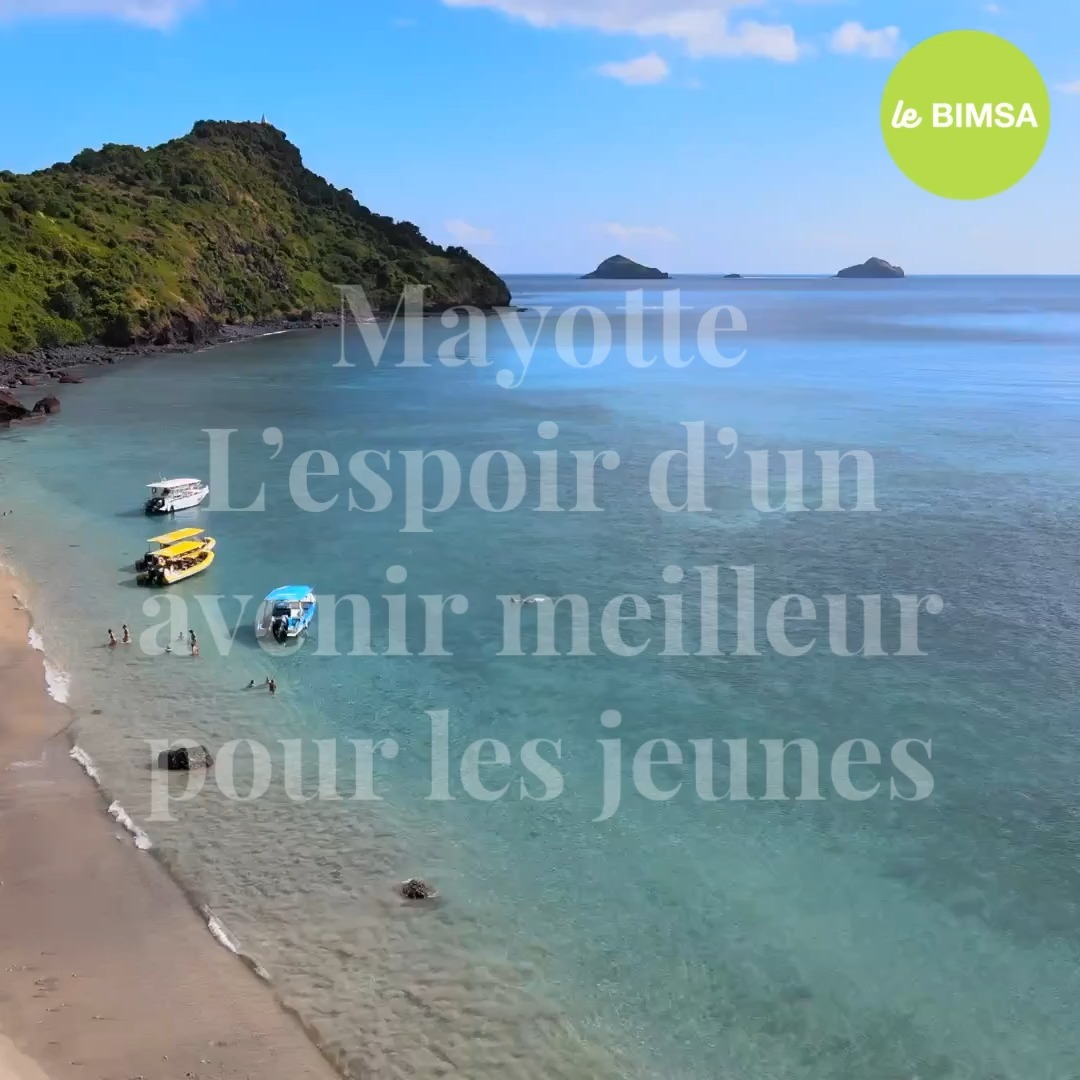 A Mayotte, les maisons familiales rurales répondent aux besoins de formation de la jeunesse du département le plus jeune de France. 

Un article à découvrir sur lebimsa.msa.fr

#mayotte #mfr #alternance #apprentissage